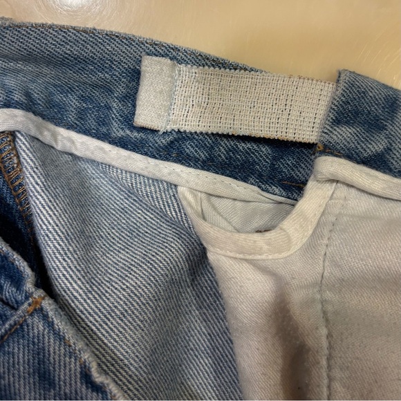 L.L. Bean Men’s Faded Comfort Waist Jeans - Picture 8 of 10